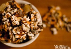 Global Top Ten Features popular dishes : gourmet popcorn