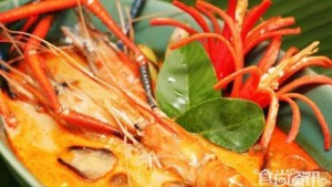 Global Top Ten Features popular dishes : Tom Yum Goong soup