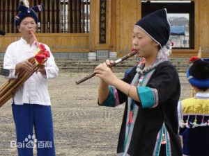Wind instruments Dongs Dong flute